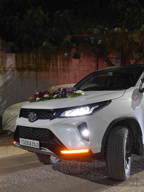 Fortuner Wedding Car Decoration in Hyderabad